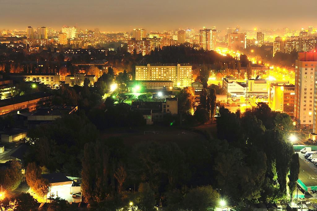 The Sky Loft Apartment Kiev Bagian luar foto