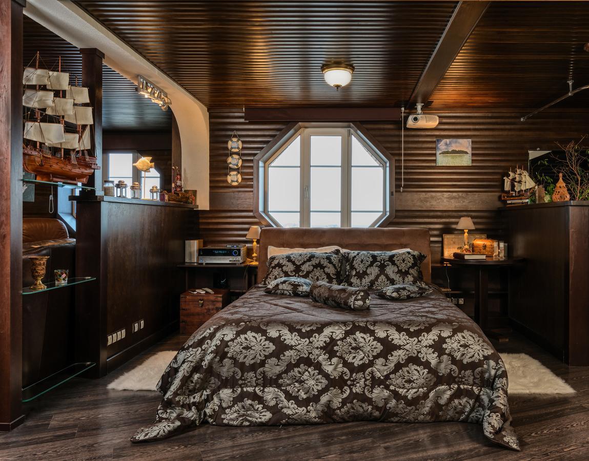 The Sky Loft Apartment Kiev Bagian luar foto