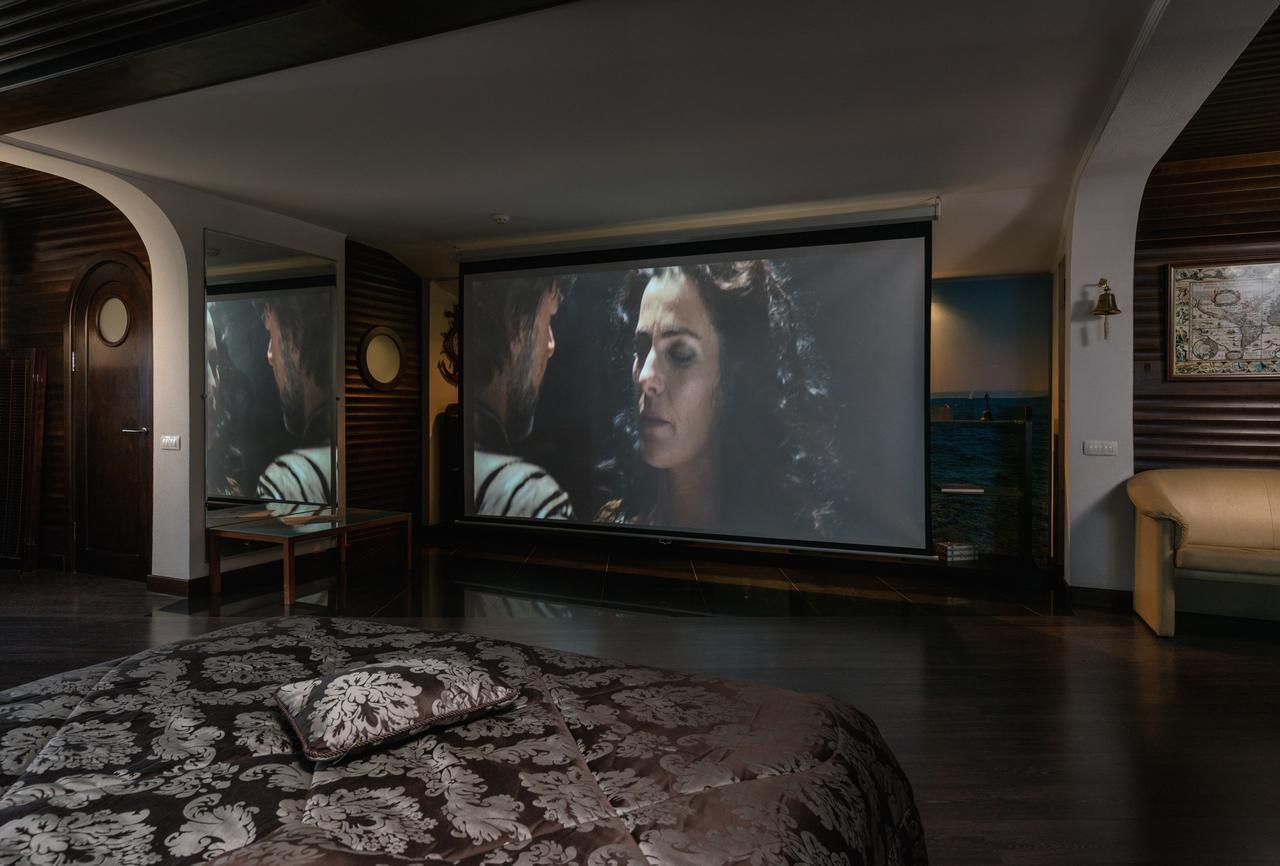 The Sky Loft Apartment Kiev Bagian luar foto