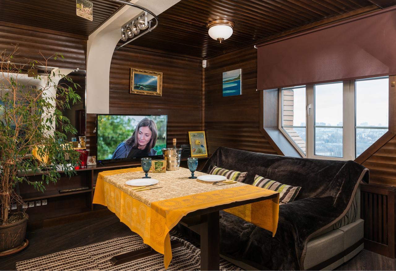 The Sky Loft Apartment Kiev Bagian luar foto
