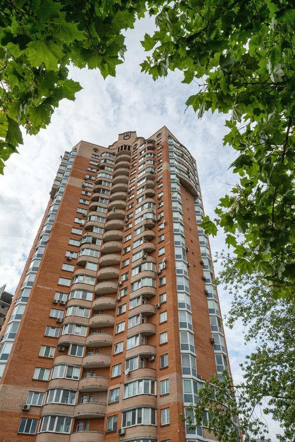 The Sky Loft Apartment Kiev Bagian luar foto
